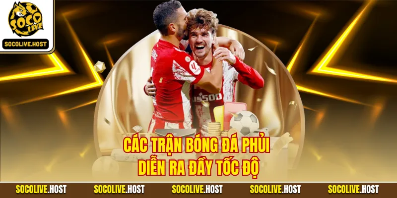Các trận bóng đá phủi diễn ra đầy tốc độ